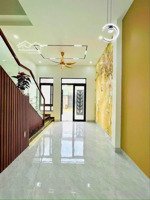 bán nhà, trường lưu, hẻm tải, 3 tầng,52m2, 4.950 tỷ