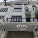 cho thuê biệt thự lô góc kđt trung yên 190m x 4.5 tầng thông sàn mới hoàn thiện đẹp giá 70tr