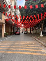 hàng xóm phố cổ, nhà 6 tầng thang máy, lô góc, ôtô vào nhà. full nội thất chỉ 14.5 tỷ ctl mạnh