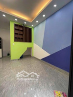 4,25 tỷ căn góc 2 mt hẻm không lộ giới shr hoàn công đủ , hẻm đẹp an ninh 5x7