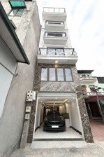 bán nhà.phúc lợi-6 tầng thang máy - dòng tiền - nhỉnh 9tỷ. 46m2-gara ô tô - tt phúc lợi - gần kđt