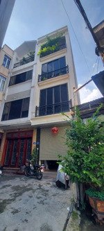 nguyễn văn cừ - nhà đẹp - gara ô tô - 3 ngủ - full đồ - 14tr