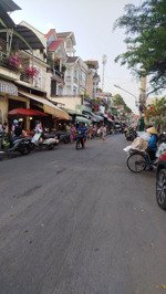 nhỉnh 20 triệu/m2 sở hữu ngay dãy trọ 260m2 ngay trung tâm hành chính dĩ an, bình dương