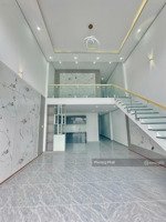 chỉ 379tr sở hữu ngay được nhà 1 trệt 1 lửng đúc sổ riêng thổ cư 100%, gần cây xăng đức hưng