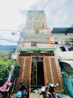 3,3 tỷ bán nhanh 3 tỷ 150. nhà 54m2 trần quang diệu, q3 gần bv an sinh. hẻm 6m xây 4 tầng đúc, shr