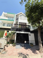 bán nhà 3 tầng kđt lê hồng phong 1 đường 13m gần biển