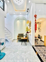 hoàng bật đạt tân bình, nhà xinh 3 tầng 2 mặt thoáng, gần cổng t3 sân bay, chỉ 2 tỷ 85