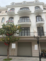 bán gấp căn sao biển 55m2,đã hoàn thiện 2 tầng ,sẵn dòng tiền cho thuê được luôn ,đầu tư chắc thắng