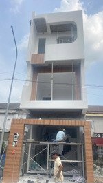 bình chiểu - thủ đức. nhà 3 tầng 8