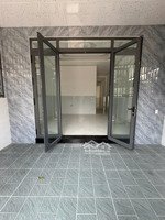 bán nhà ngay chợ quang thắng, dt 100m2, giá 1.55 tỷ (lh: 