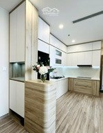 mời thuê căn hộ 2pn 2wc 70m2 sân vườn 6,6m2 đủ đồ ban công hướng nam toà sf2 sky forest ecopark