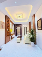 nhà lô góc - 6 tầng thang máy - ngõ chợ khâm thiên - cách mặt ngõ 50m - thiết kế hiện đại - 36m2