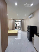 cho thuê chdv 40m2 full nội thất có ban công ở nguyễn hữu cảnh q. bình thạnh sát cầu thị nghè