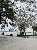 nhà mới long lanh-dân xây- 2 thoáng-sát hồ tây-hàng hiếm -võng thị