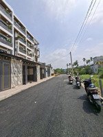 bán bt 90m2 tại thạnh lộc 37, q12, 6,99 tỷ, 5pn, 6wc, full nội thất chỉ với