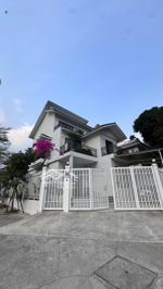 cho thuê biệt thự villa dt: 250m2 đối diện vivo nhà mới, thoáng mát giá: 70tr lh: 