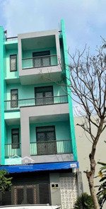 bán nhà phố mới tin cao cấp, có tầng hầm, thang máy , giá cực tốt