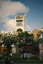 siêu rẻ - giảm về 54 tỷ bán gấp building mt trần quốc hoàn, ngay sân bay. 128m2 hầm 8 tầng, hđt 140