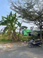 chỉ hơn 600tr có ngay lô đất 5x18 full thổ _ dân cư đông _ xây dựng tự do _ sát kcn đức hòa 3!!