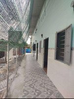 bán dãy trọ giá rẻ tại đường tỉnh lộ 7a có 150 m2 gần đường lớn tiện kinh doanh. sổ hồng riêng