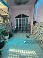 bán nhà đường trương văn thành cách lê văn việt 150m