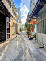 hẻm xe hơi lạc long quân, gần chợ tân bình. ngang 4.3 dài 14m xây 4 tầng, nhỉnh hơn 7ty