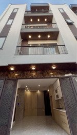 phân khúc 8 tỷ thang máy 45m2 mặt tiền 6m cực hiếm long biên