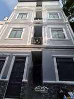 bán căn hộ dịch vụ 30 phòng dòng tiền 90 triệu/tháng