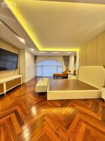 Nhà phân lô- Vỉa hè- Ô Tô tránh- Ngõ to như Phố- Vừa ở vừa kinh doanh- Phố Hoàng Ngân.