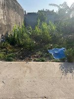 bán đất xã mỹ hạnh nam, diện tích 100m2 sổ riêng, bê tông dân đông giá 1 tỷ 150 triệu lh 