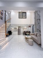 bán nhà bình thạnh hẻm xe hơi , 33m2, 3pn, sát mặt tiền , phan văn trị, bình thạnh.nhỉnh 6 tỷ