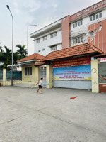 bán nhà shr hóc môn 72m2 gần trường tiểu học tam đông . nhà 2 tầng 2 phòng .