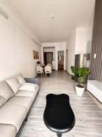 bán gấp căn hộ 2pn hoàng quân, vĩnh hòa 55m2, full nội thất, view hồ bơi công viên, 2.1 tỷ