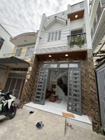 nhà đẹp ở liền xe hơi đậu cửa full nội thất chỉ 5.85 tỷ!