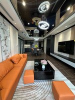 cho thuê căn hộ 136m2 tầng trung hướng mát full nội thất như hình