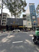 ngang khủng - mặt tiền 3/2, quận 10 - dt 18 x 24m, 500m2 - 4 tầng - hđt 300 tr/tháng - giá 300 tỷ