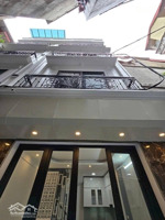 cần bán nhà mới đẹp phố tôn đức thắng đống đa giá chỉ 9,9 tỷ