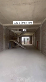 căn liền kề dãy lk3 95m2 giá tốt nhất hướng đông nam , đường rộng cạnh công viên an khanh