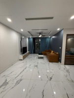 3 ngủ sunshine city cho thuê giá 22 triệu/ tháng vào ở luôn