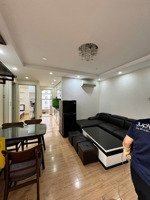 cho thuê căn hộ ở pvv-vinapharm 60b nguyễn huy tưởng 2 ngủ 2wc full đồ giá 12tr. lh: 