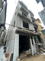 bán 2 căn mới xây đức giang - cách ô tô tránh chỉ 10m - 4 tầng 5pn, chỉ nhỉnh 150tr/m2