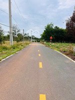 cần bán gấp đất tp hcm (phú giáo, bình dương cũ), 550m2, thổ cư 200m2