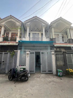 nhà trệt lầu đường ống nước đông hoà sát làng đại học