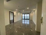 cho thuê nhanh sunshine diamond river 122m2 view sông cao tầng, 2wc giá tốt chỉ 15,5 triệu bao pql.