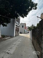 cần bán mảnh đất 70m2, ngõ oto 7 chỗ, ngõ thông oto, cách cầu nhật tân 200m2.