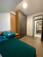 chính chủ bán căn 2pn 59m2 + view hồ bơi + 2,850 tỷ full nội thất. lh xem nhà !