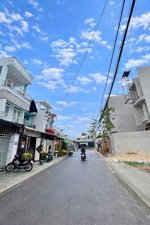 giá đầu tư 4.6 tỷ/80m2 thổ, đường thạnh xuân 24 8m ô tô thông, gần trục đường tô ngọc vân