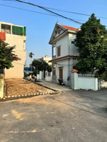 chính chủ bán lô góc mặt đường khâu da lô đất tại khâu da - cửa trại diện tích : 51,5m2