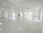 cho thuê văn phòng đường d5 bình thạnh. sàn 200m2 giá chỉ 50tr/ tháng đã phí quản lí