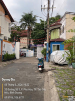 đối diện cổng trường kdc phú hoà 1. giá 4.380 triệu, nở hậu 10.5m